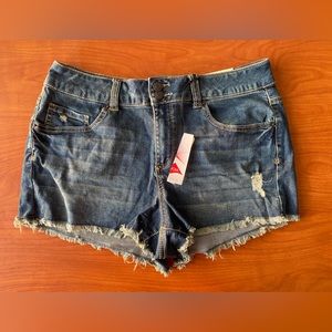 Mudd Size 17 Shorts NWT